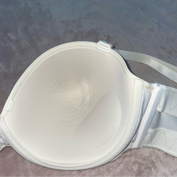 Cacique strapless bra size 46D - Picture 10 of 11